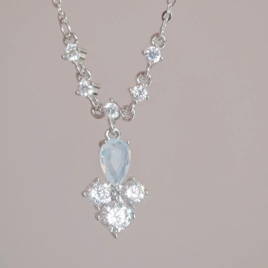Crystal Dew ネックレス