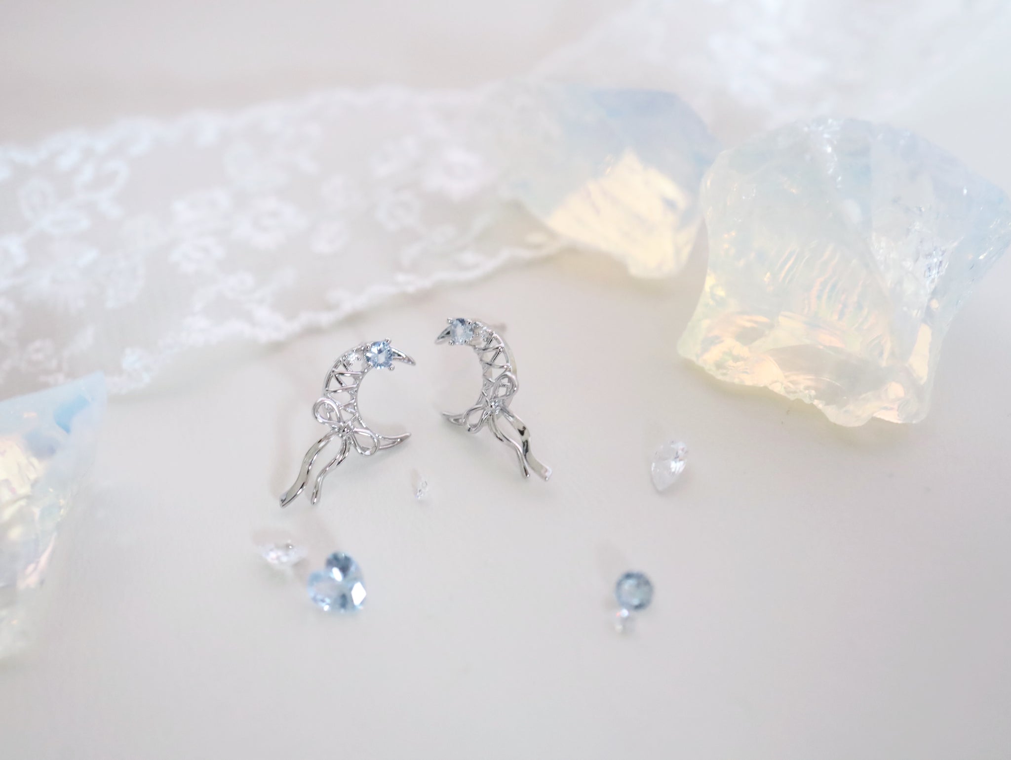 Ballet Luna ピアス