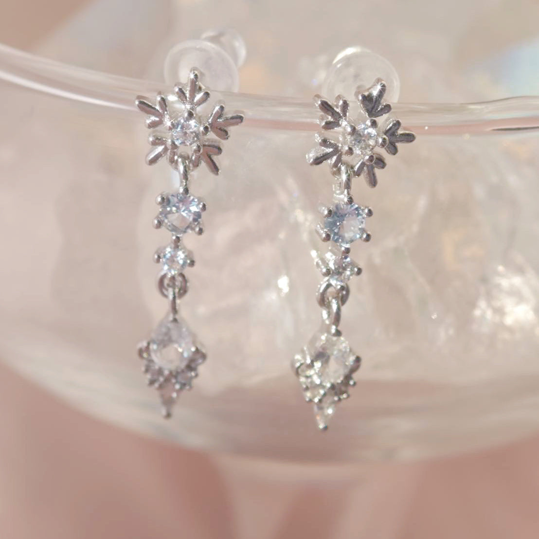 Snowflake Mirage ピアス