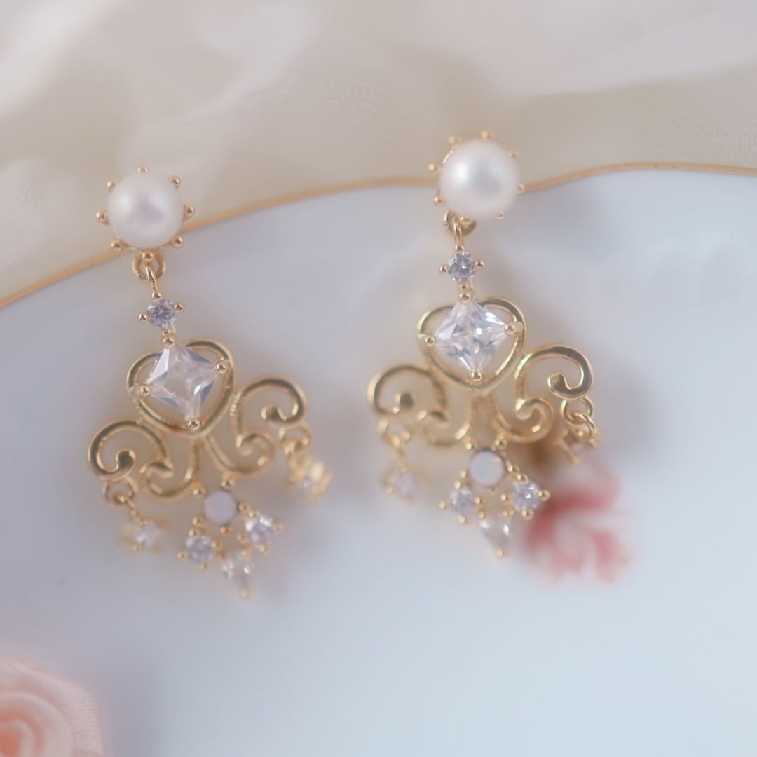 vintage chandelier ピアス/イヤリング