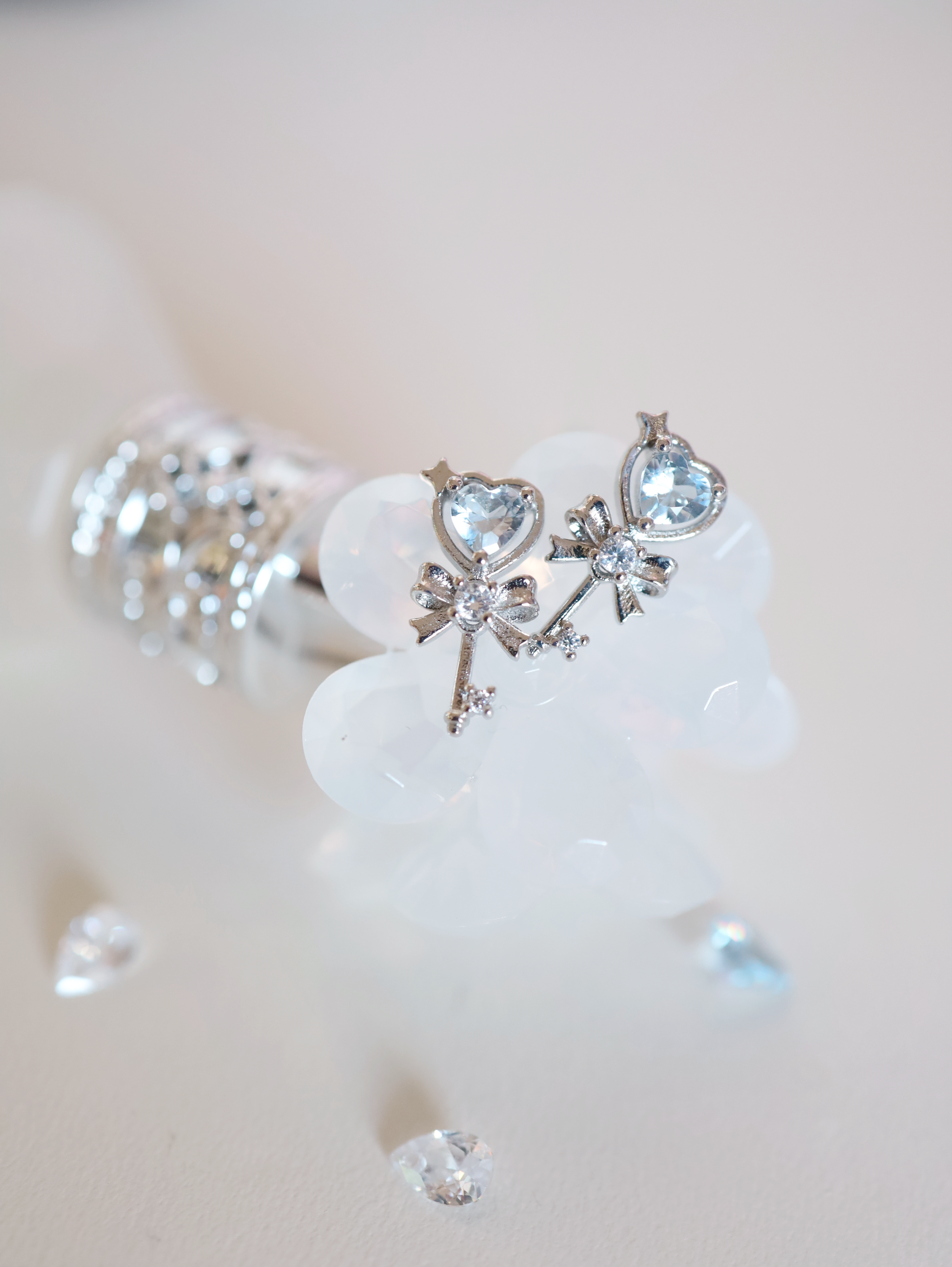 Ribbon Heart Key ピアス