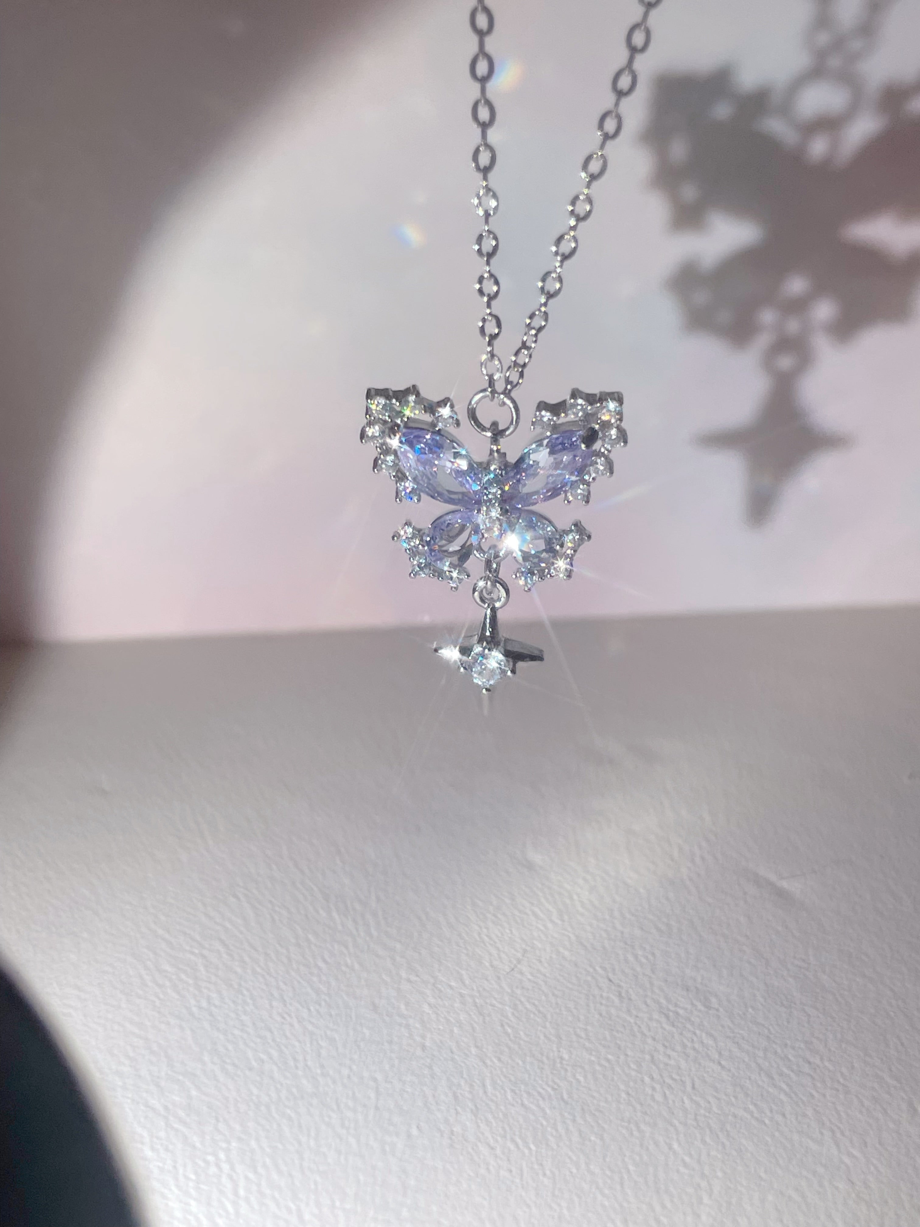 Mystic Butterfly ネックレス
