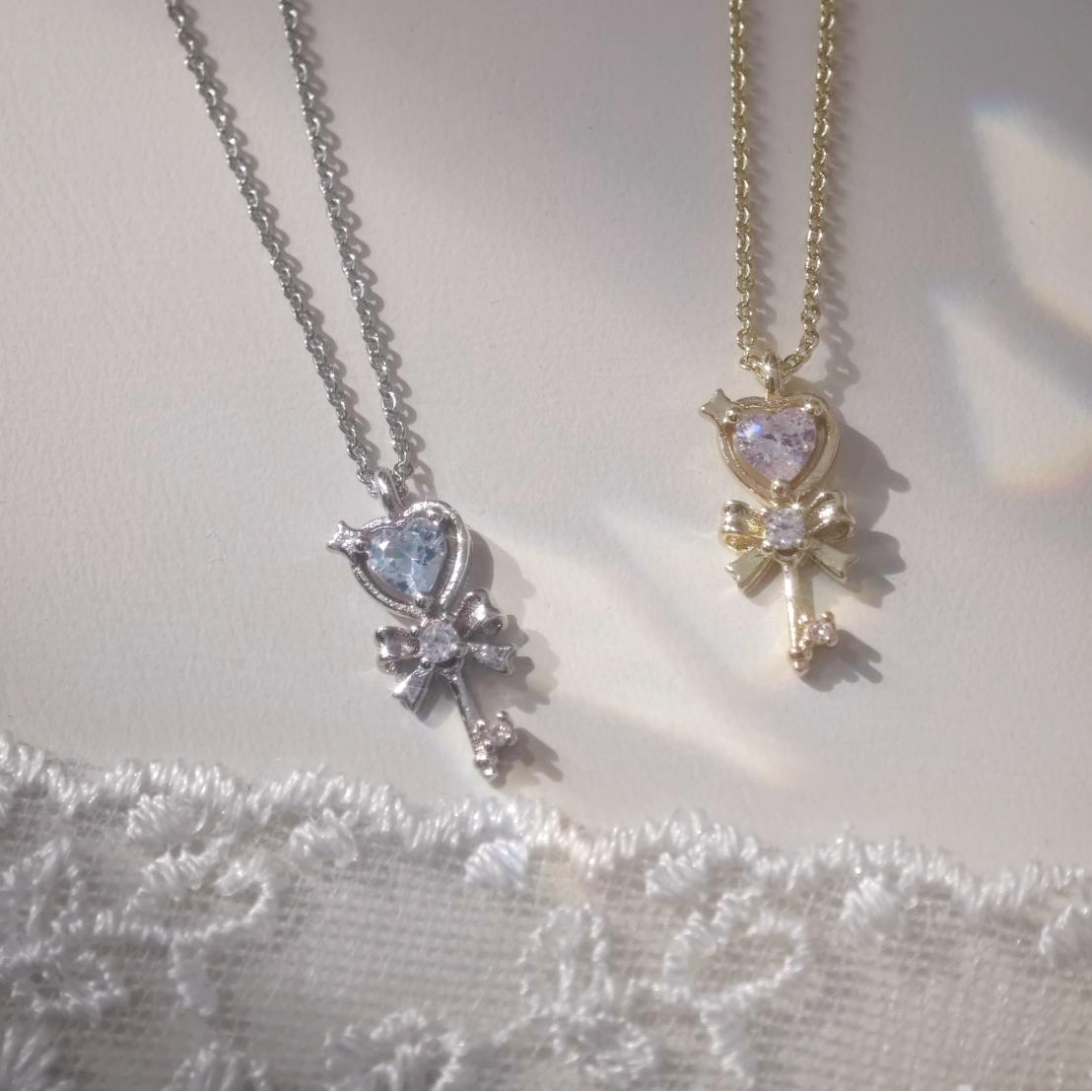 Ribbon Heart Key ネックレス