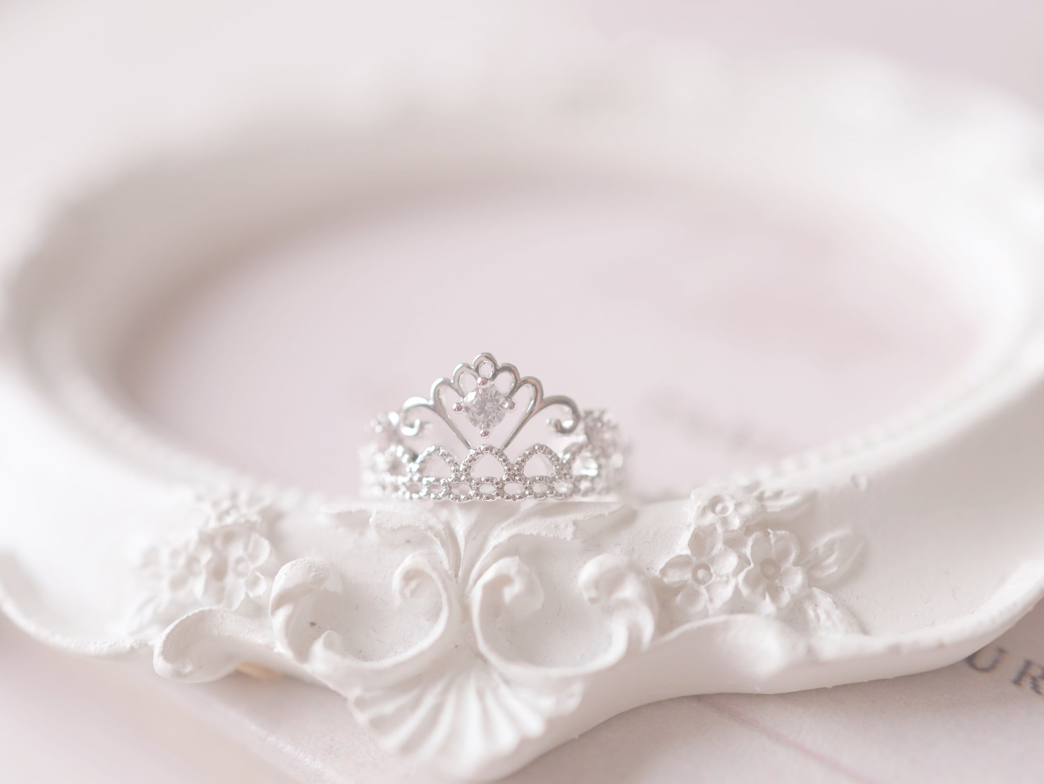 Swan Lace Glow リング