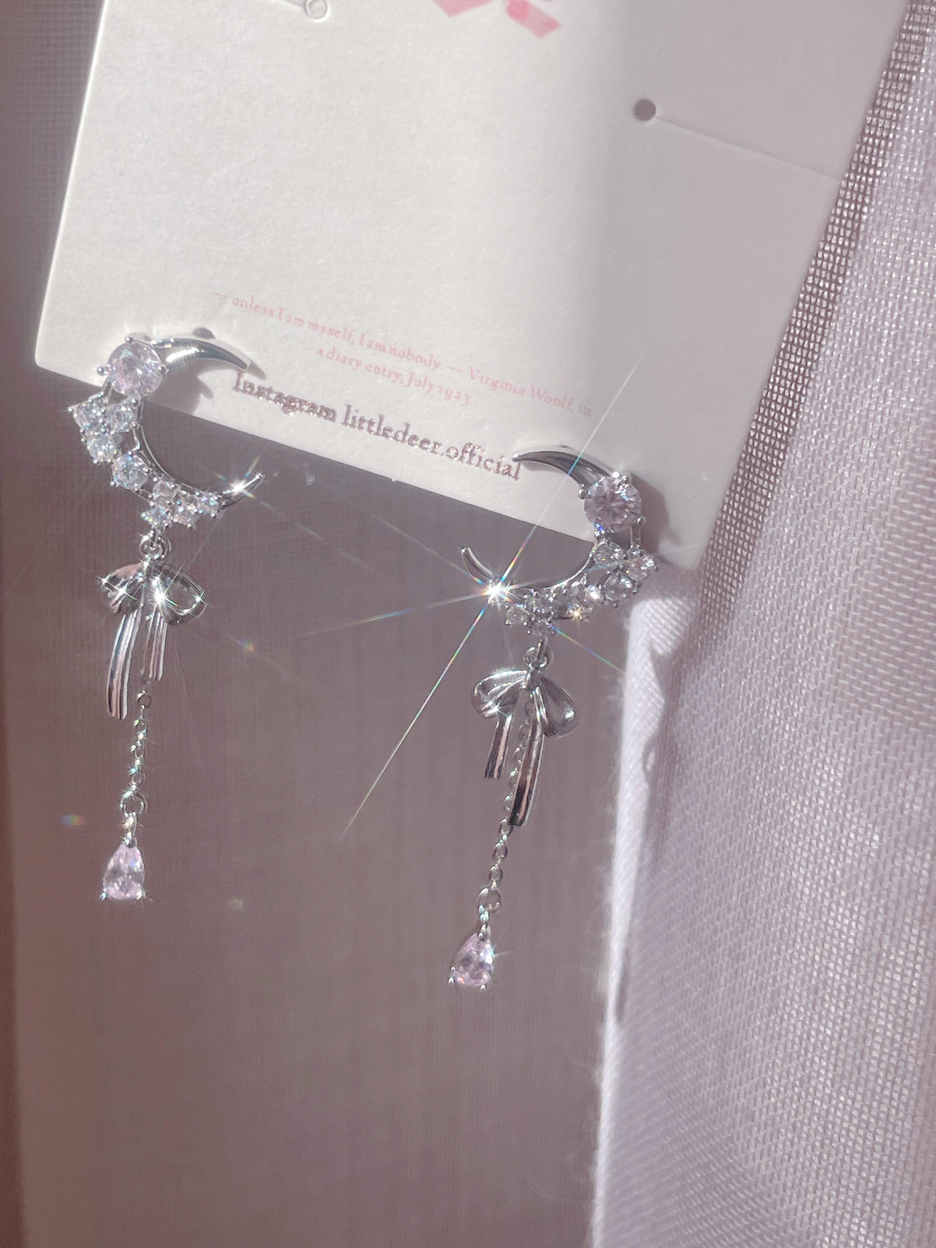 lunar ribbon ピアス