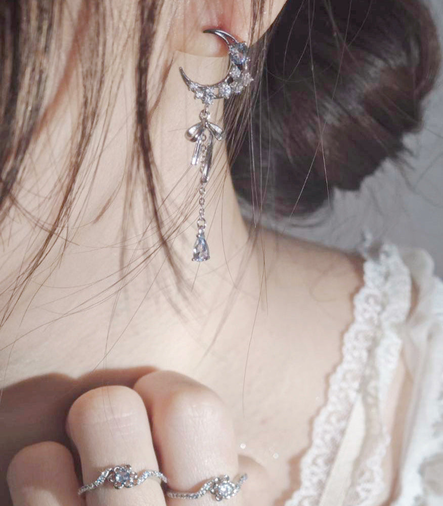 lunar ribbon ピアス
