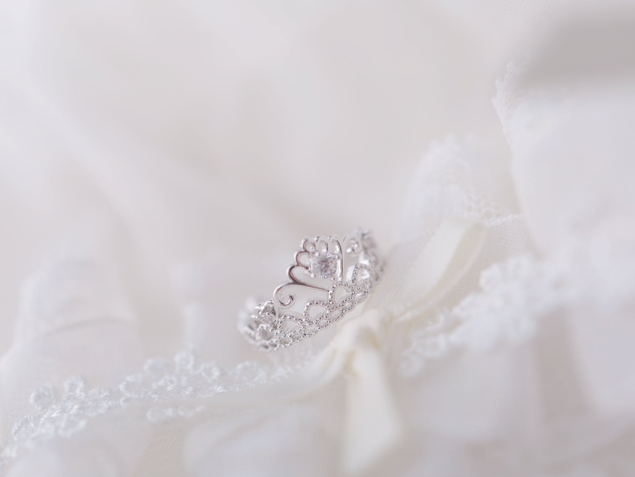 Swan Lace Glow リング