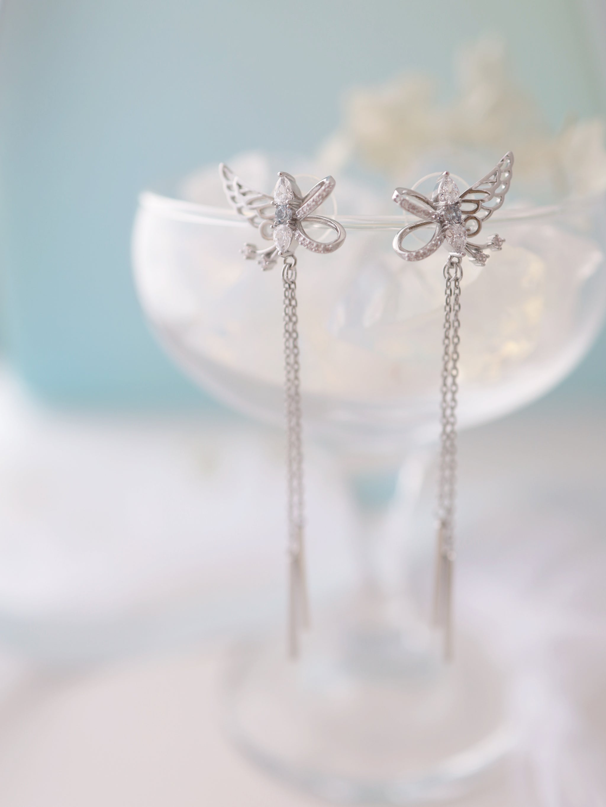 ♥人気再販♥ Wings of Blue Fairy ピアス