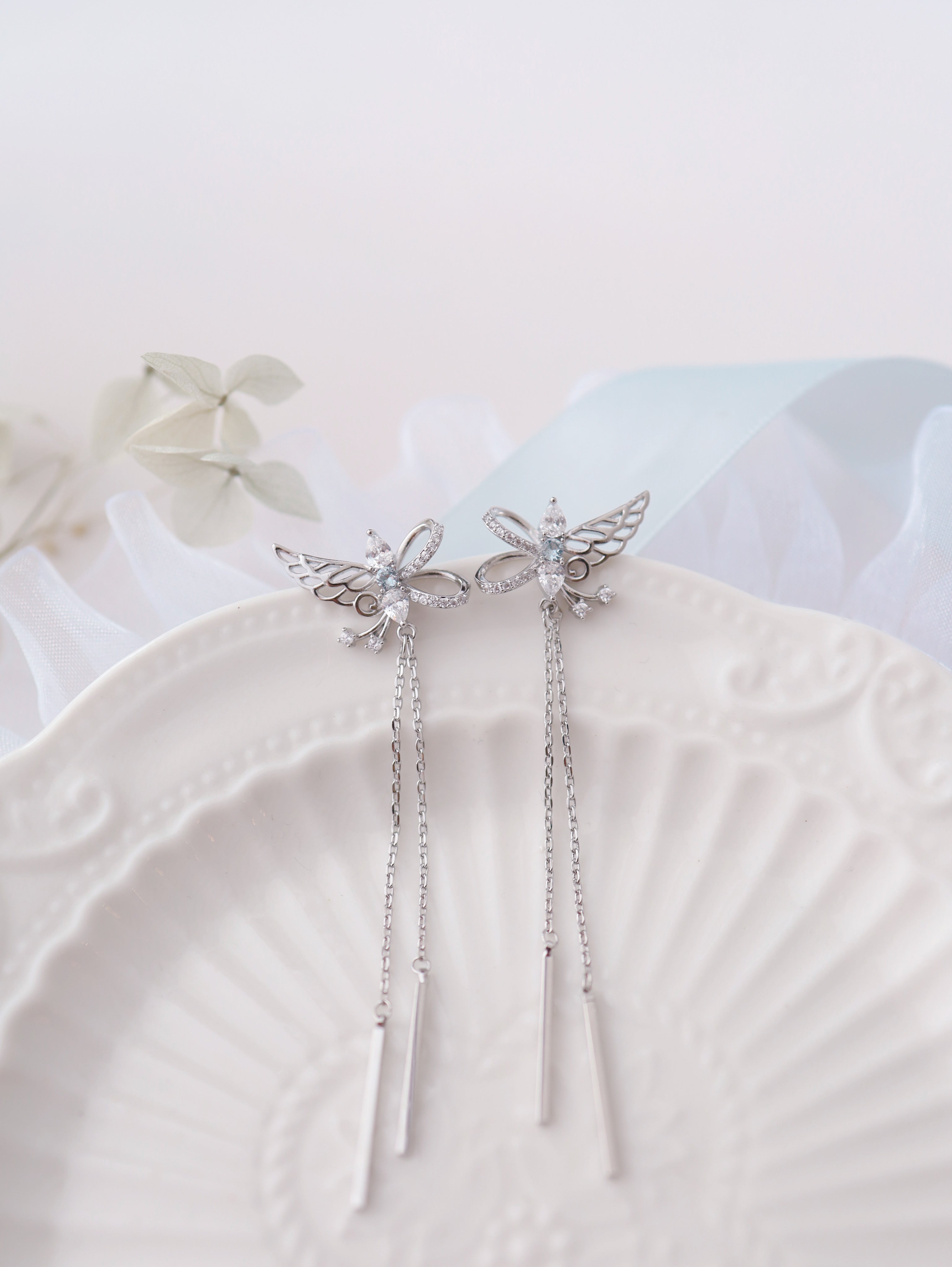 ♥人気再販♥ Wings of Blue Fairy ピアス