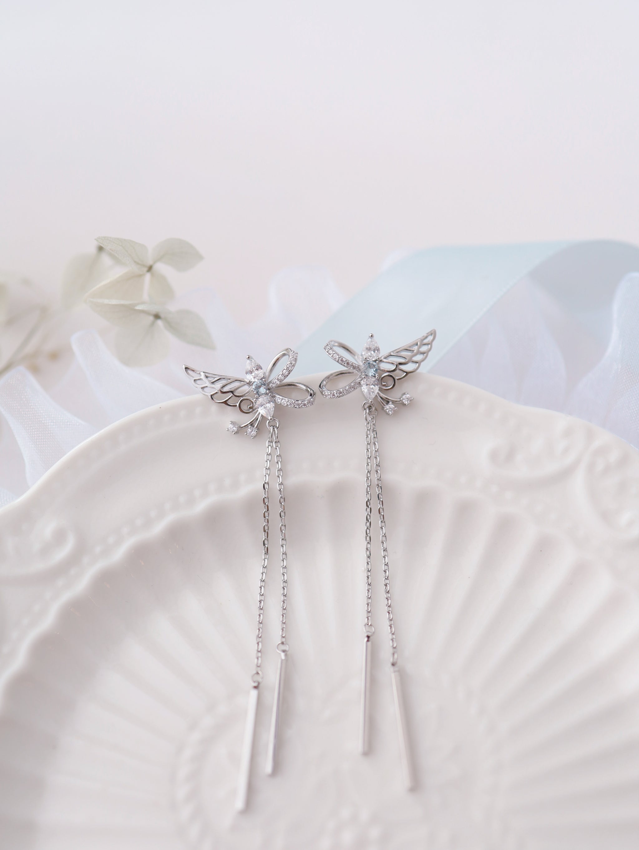 ♥人気再販♥ Wings of Blue Fairy ピアス
