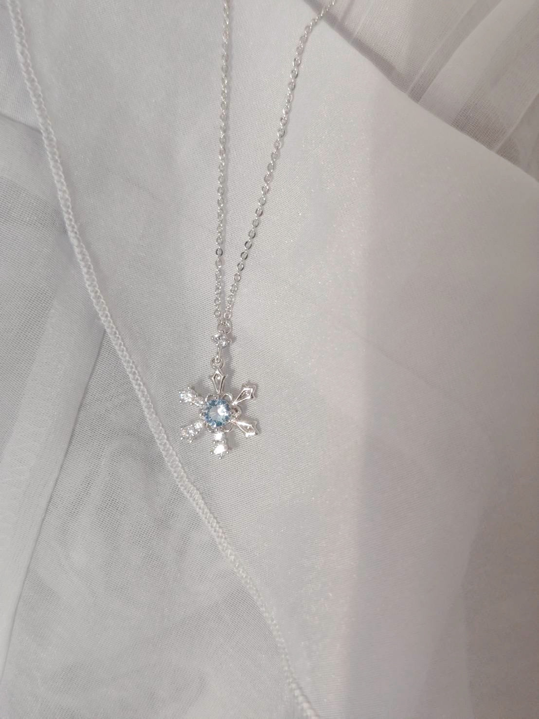 Frozen Snowflake ネックレス