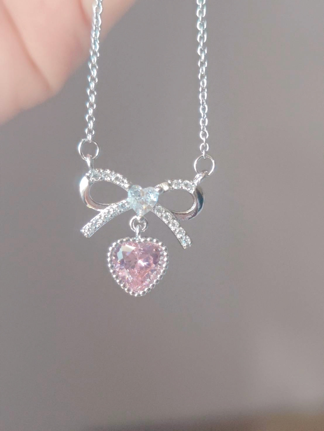 Lovely Knot ネックレス