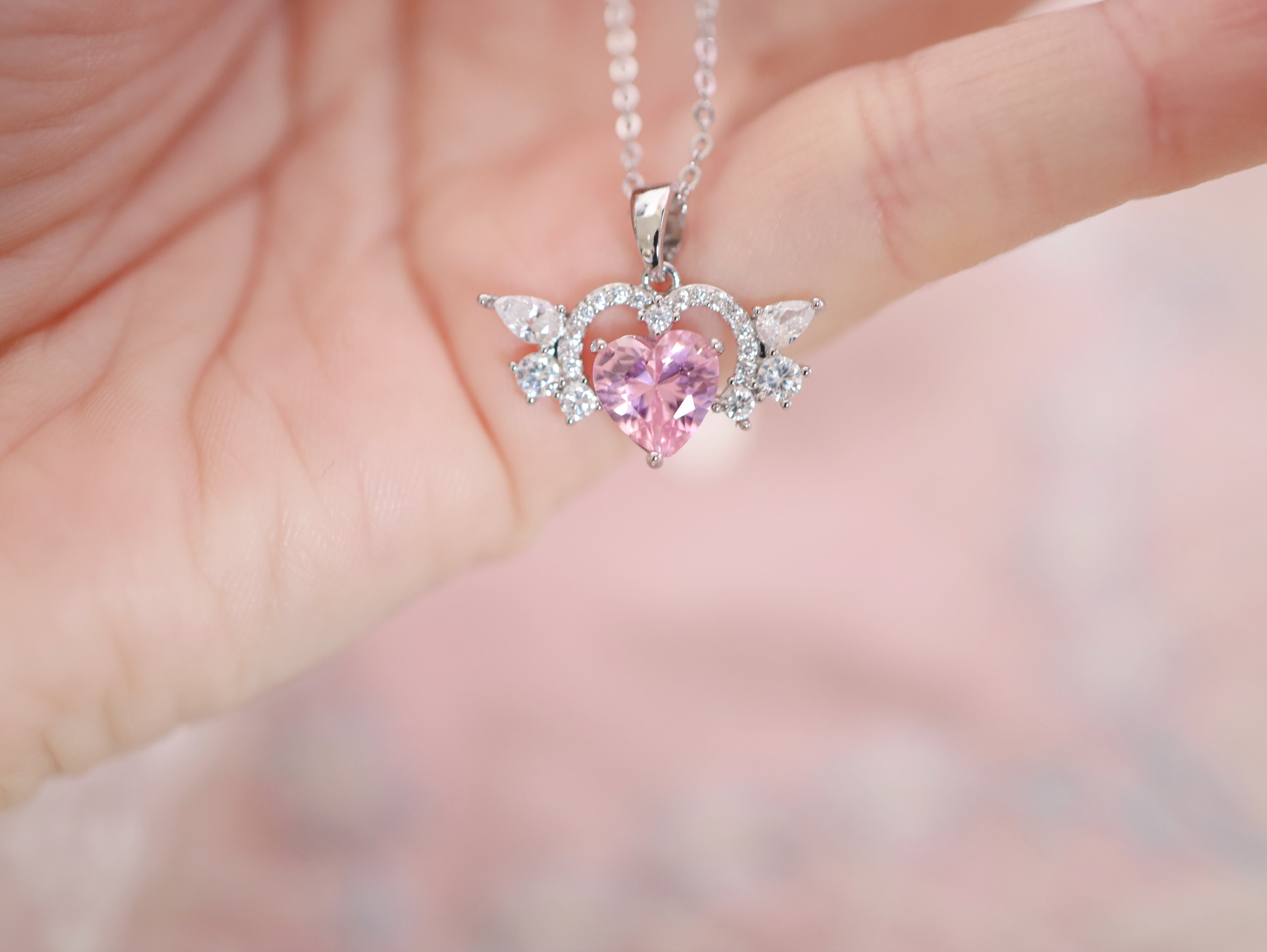 Heavenly Heart ネックレス