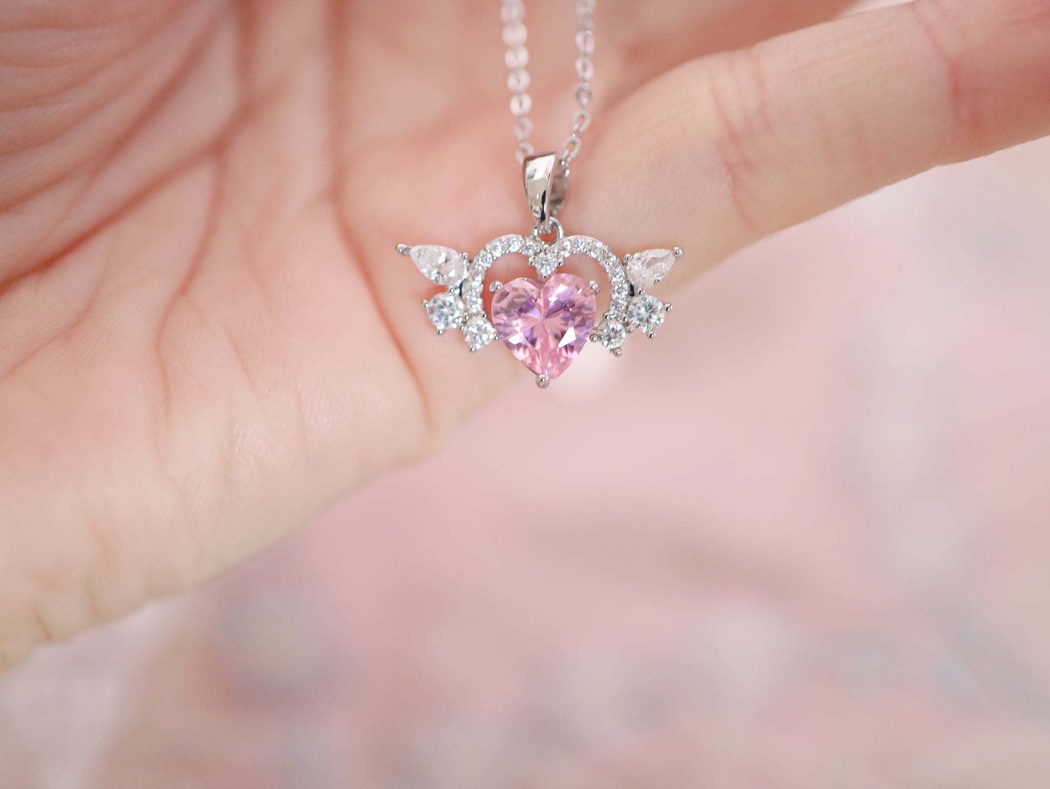 Heavenly Heart ネックレス