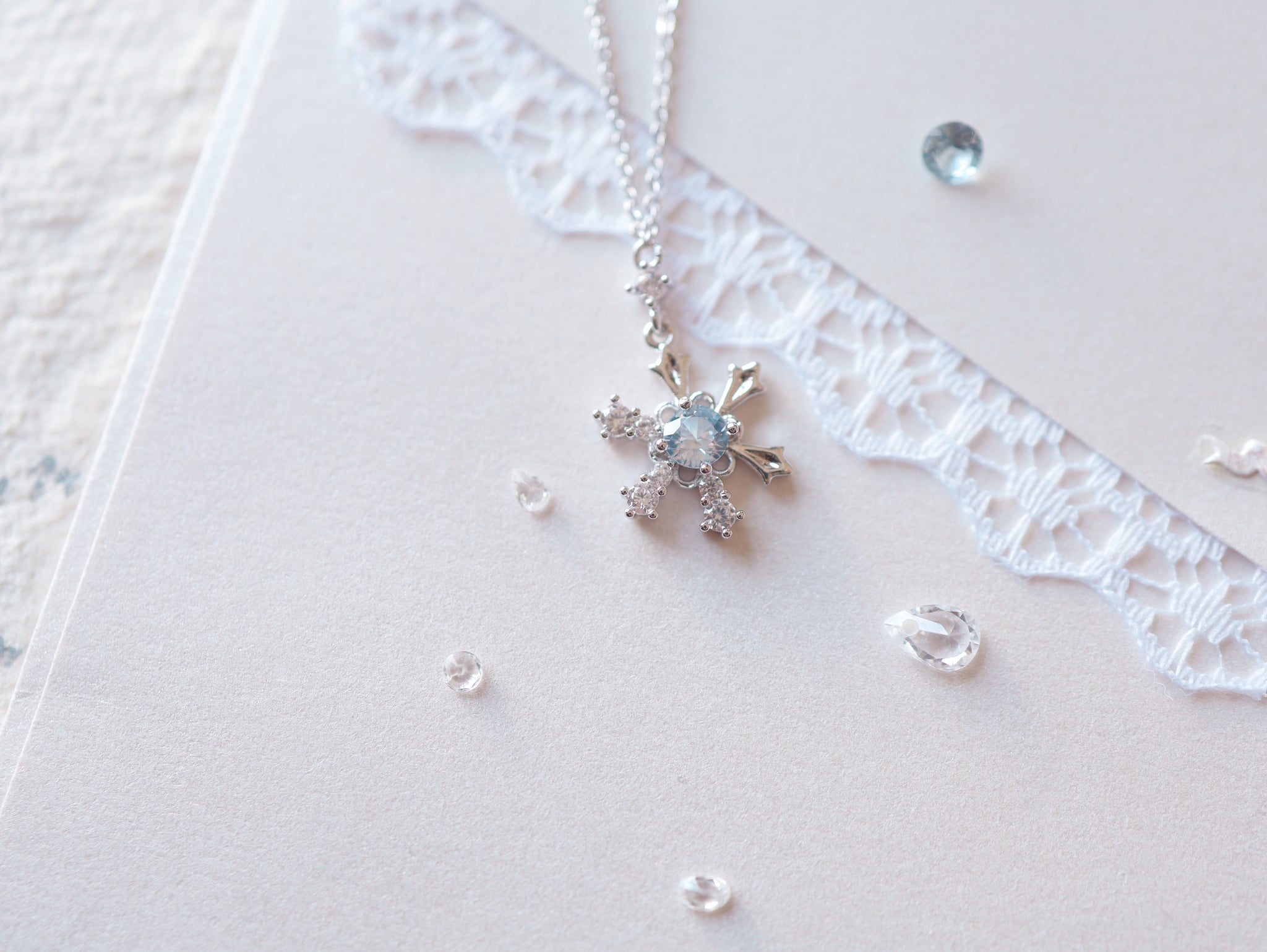 Frozen Snowflake ネックレス