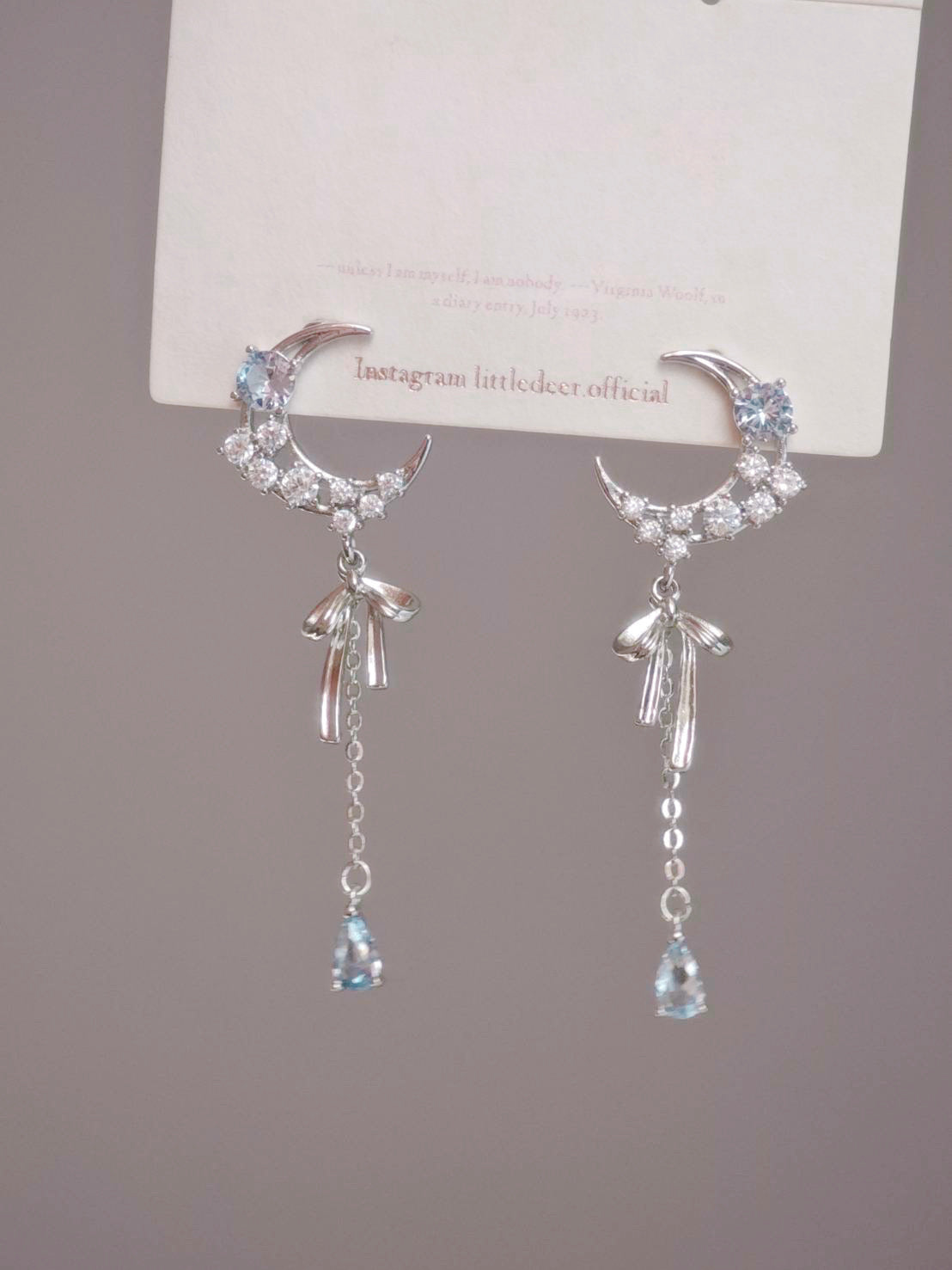 lunar ribbon ピアス