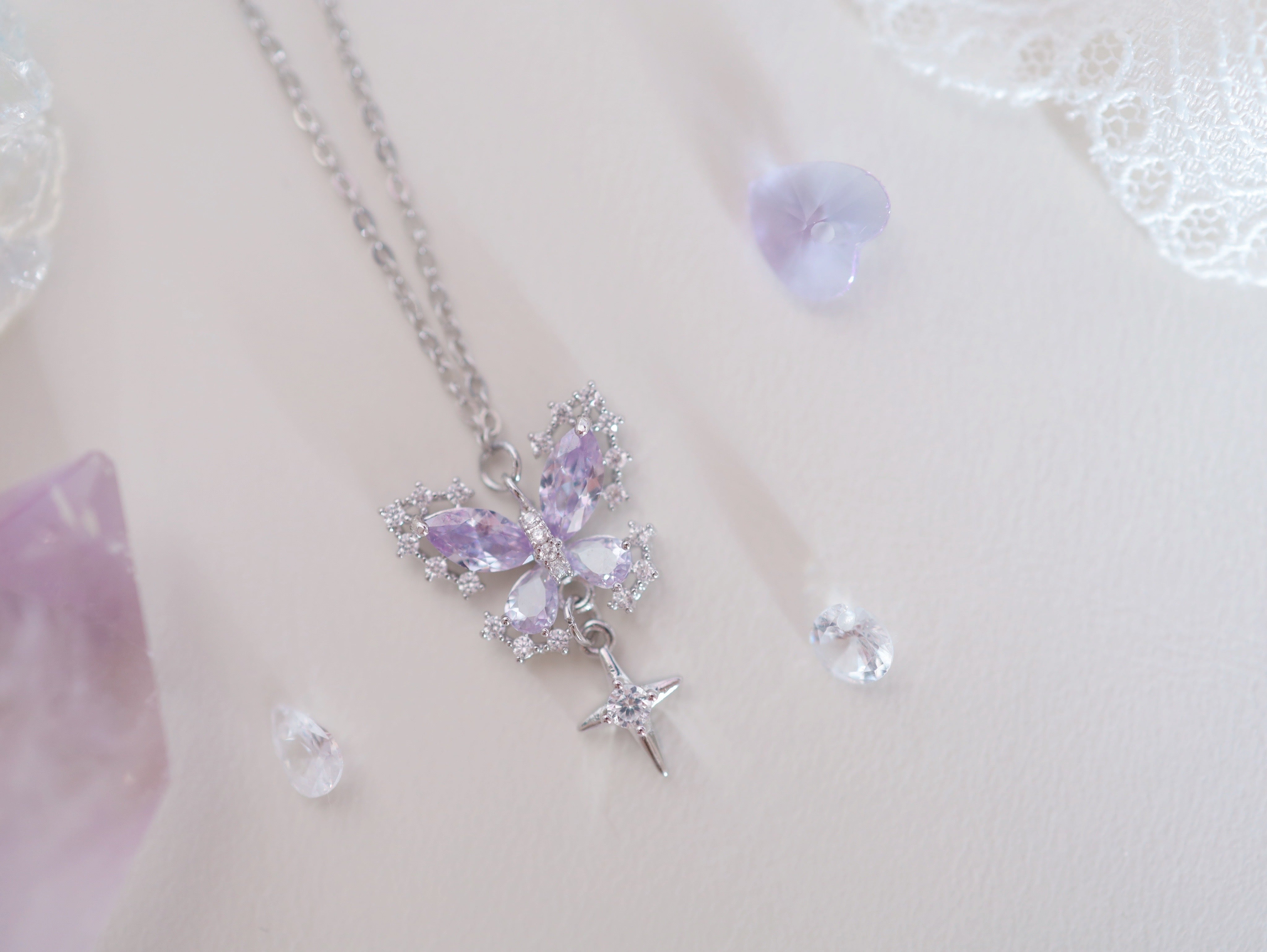 Mystic Butterfly ネックレス
