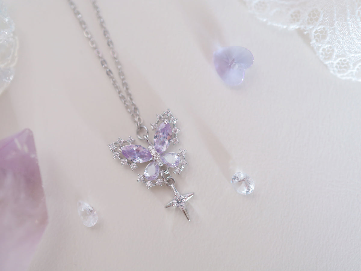 Mystic Butterfly ネックレス