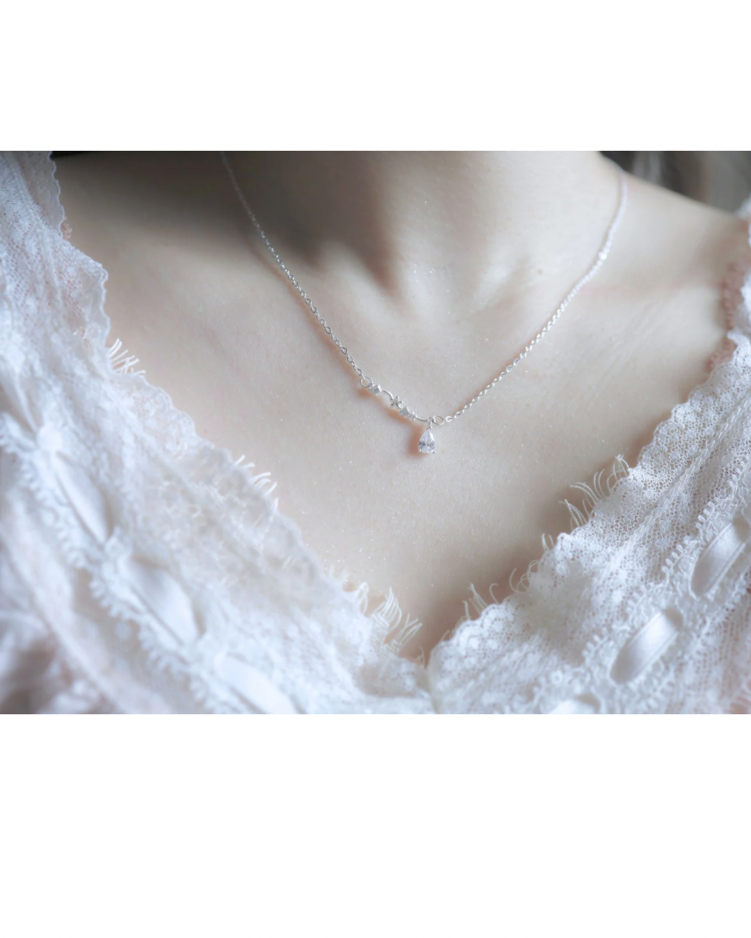 Ethereal Blossom ネックレス