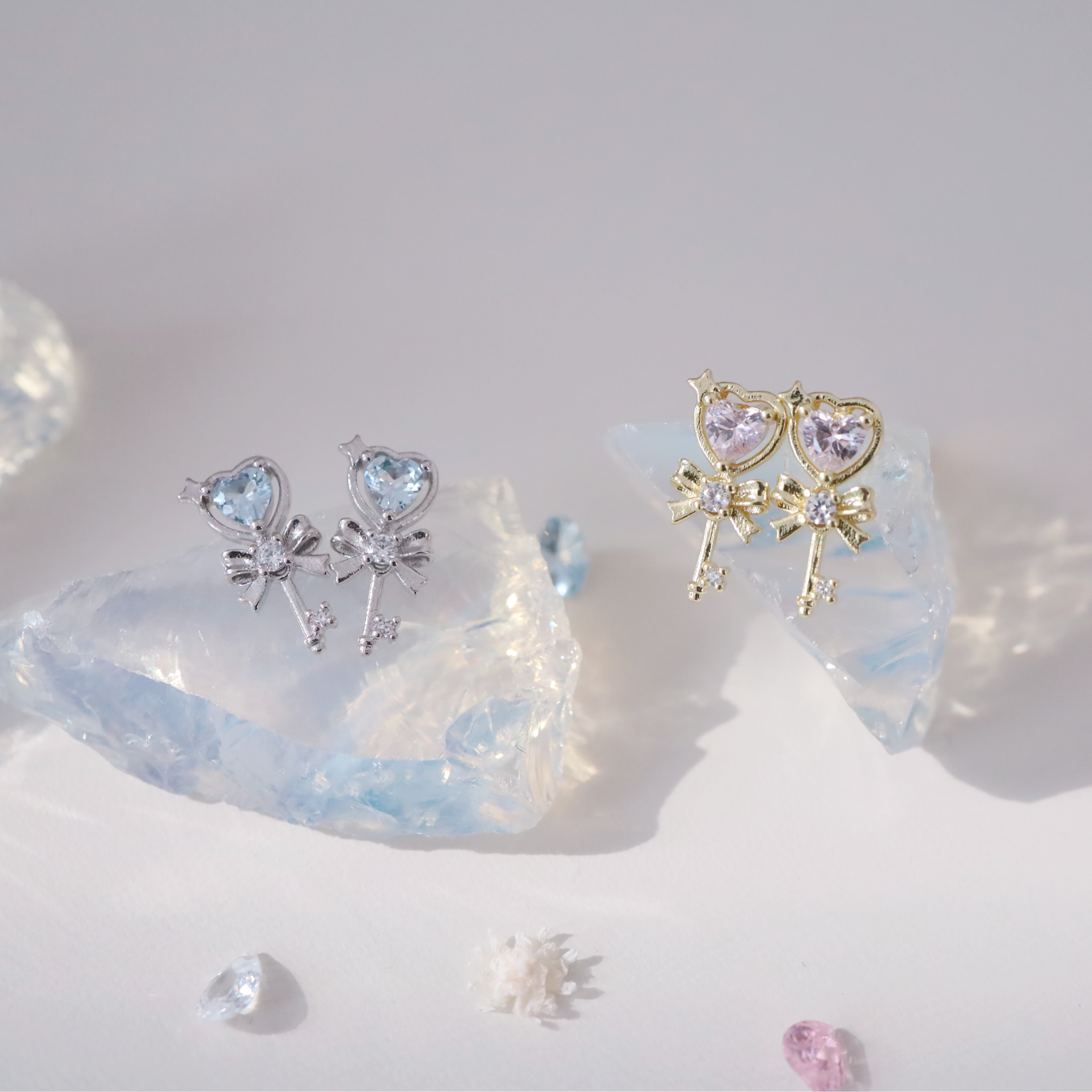 Ribbon Heart Key ピアス