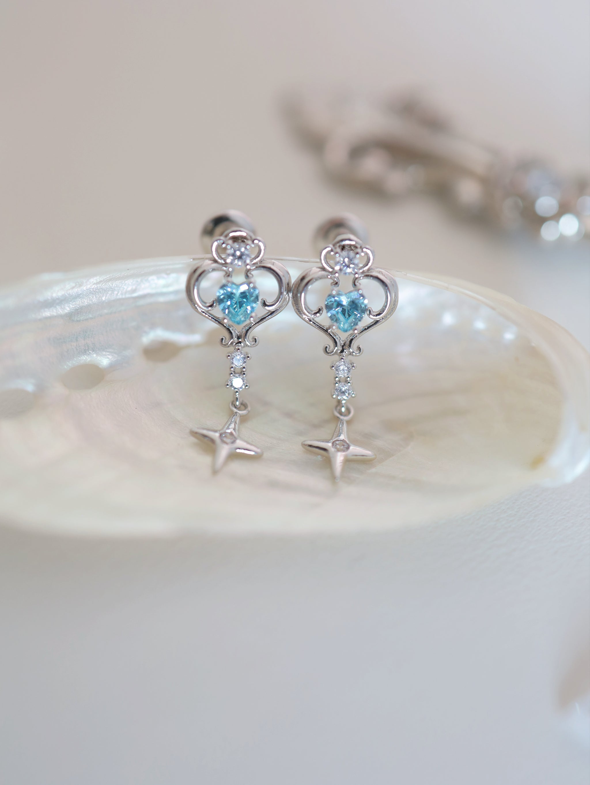 Starlit Heart ピアス/イヤリング