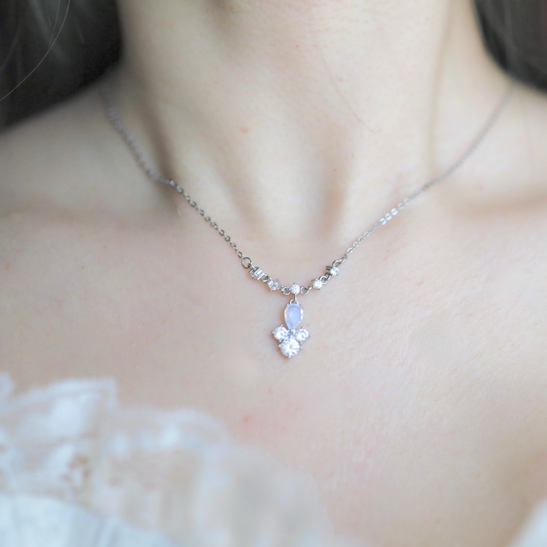Crystal Dew ネックレス