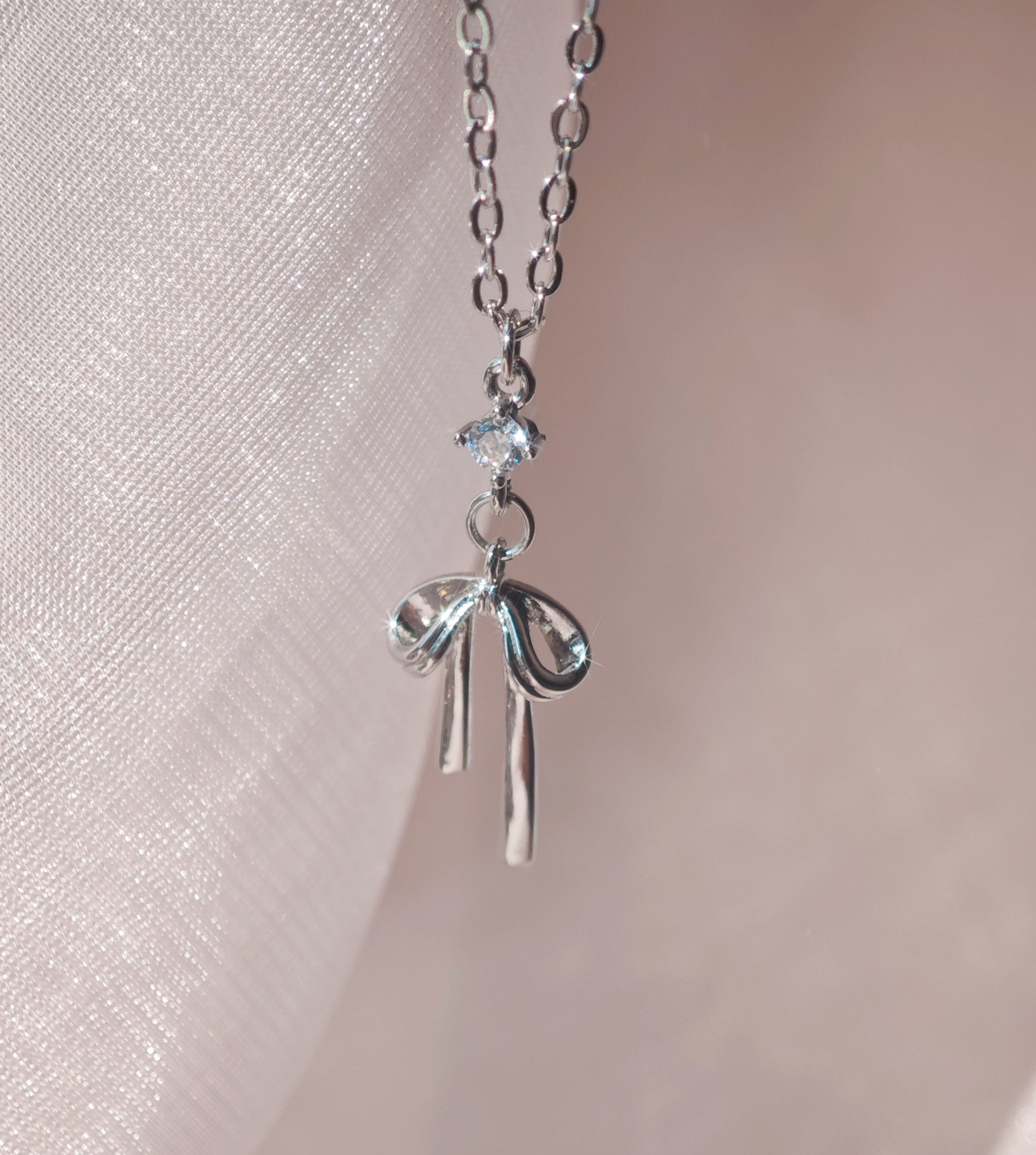 tiny ribbon ネックレス