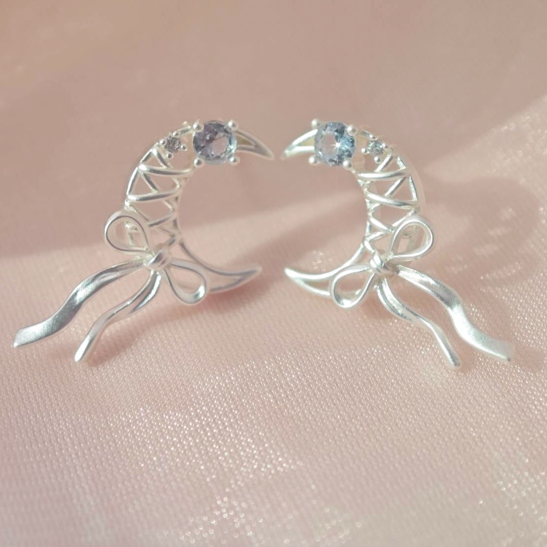 Ballet Luna ピアス