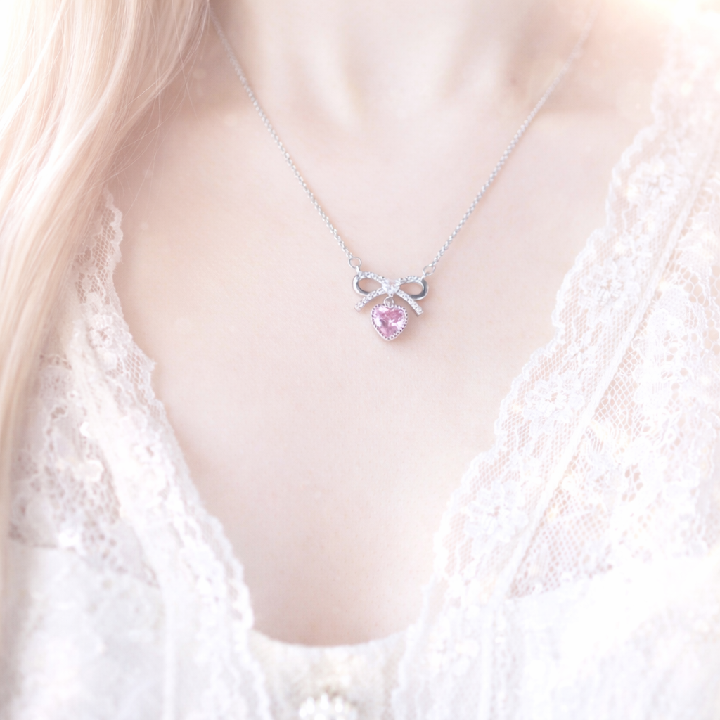 Lovely Knot ネックレス