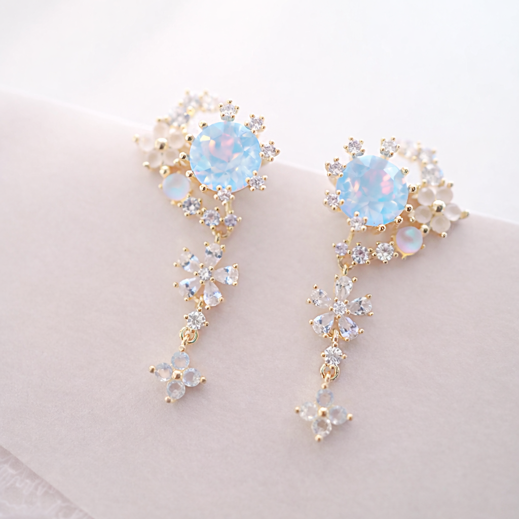 ♥人気再販♥ Moonlit Flower ピアス/イヤリング