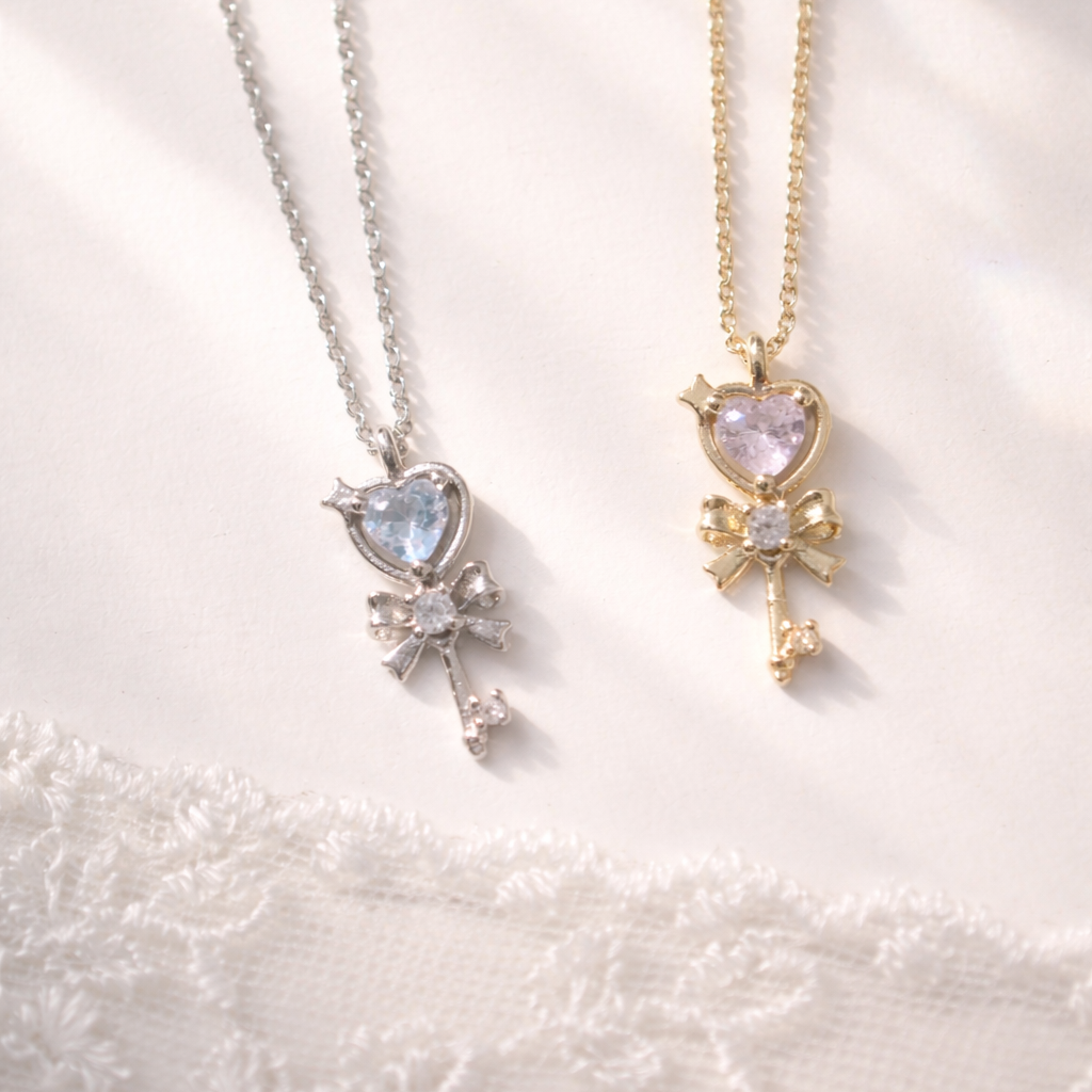 Ribbon Heart Key ネックレス