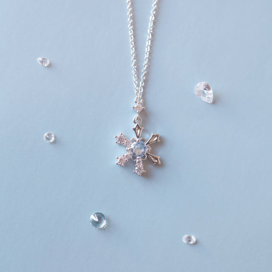 Frozen Snowflake ネックレス