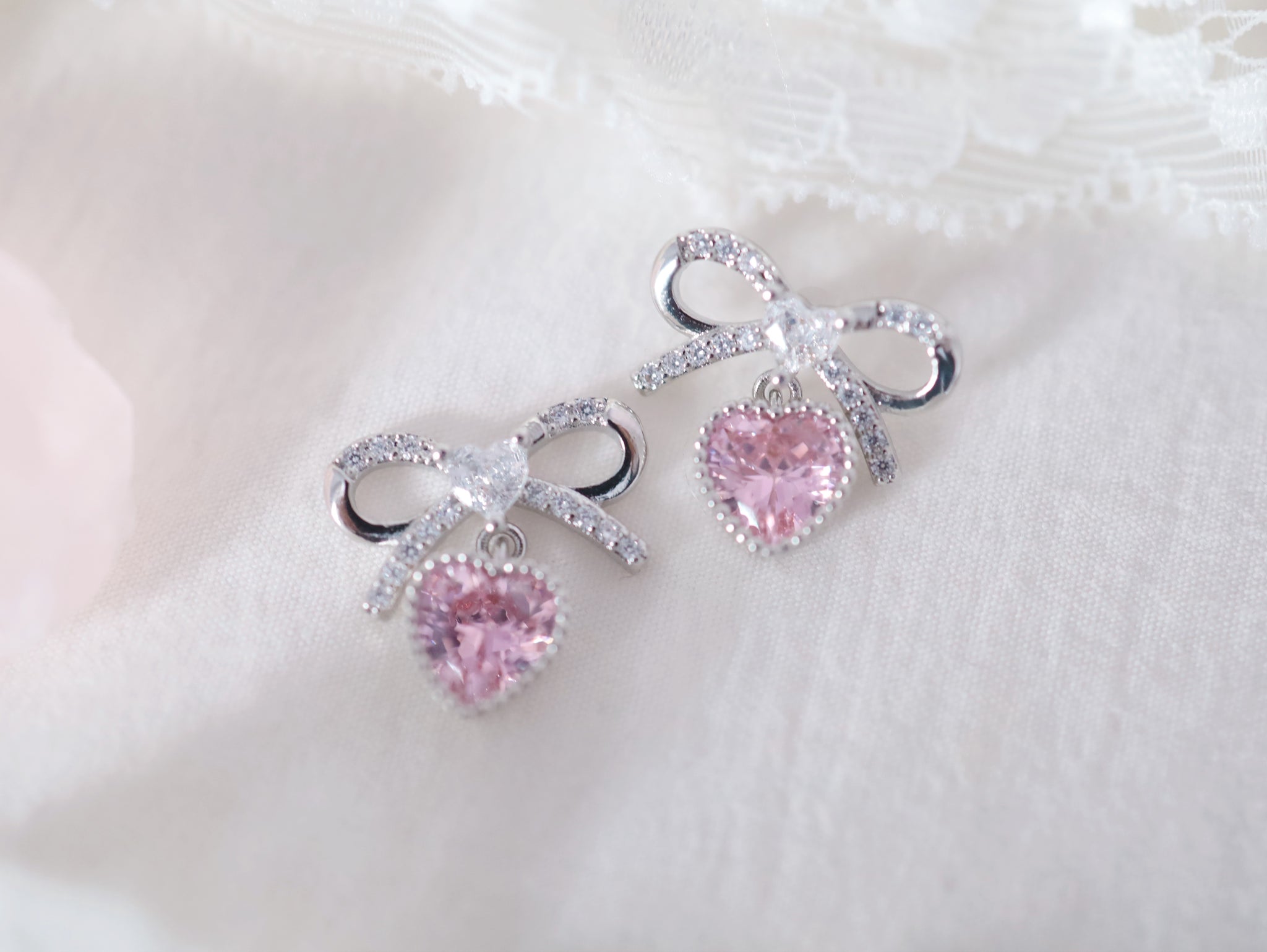 Lovely Knot ピアス