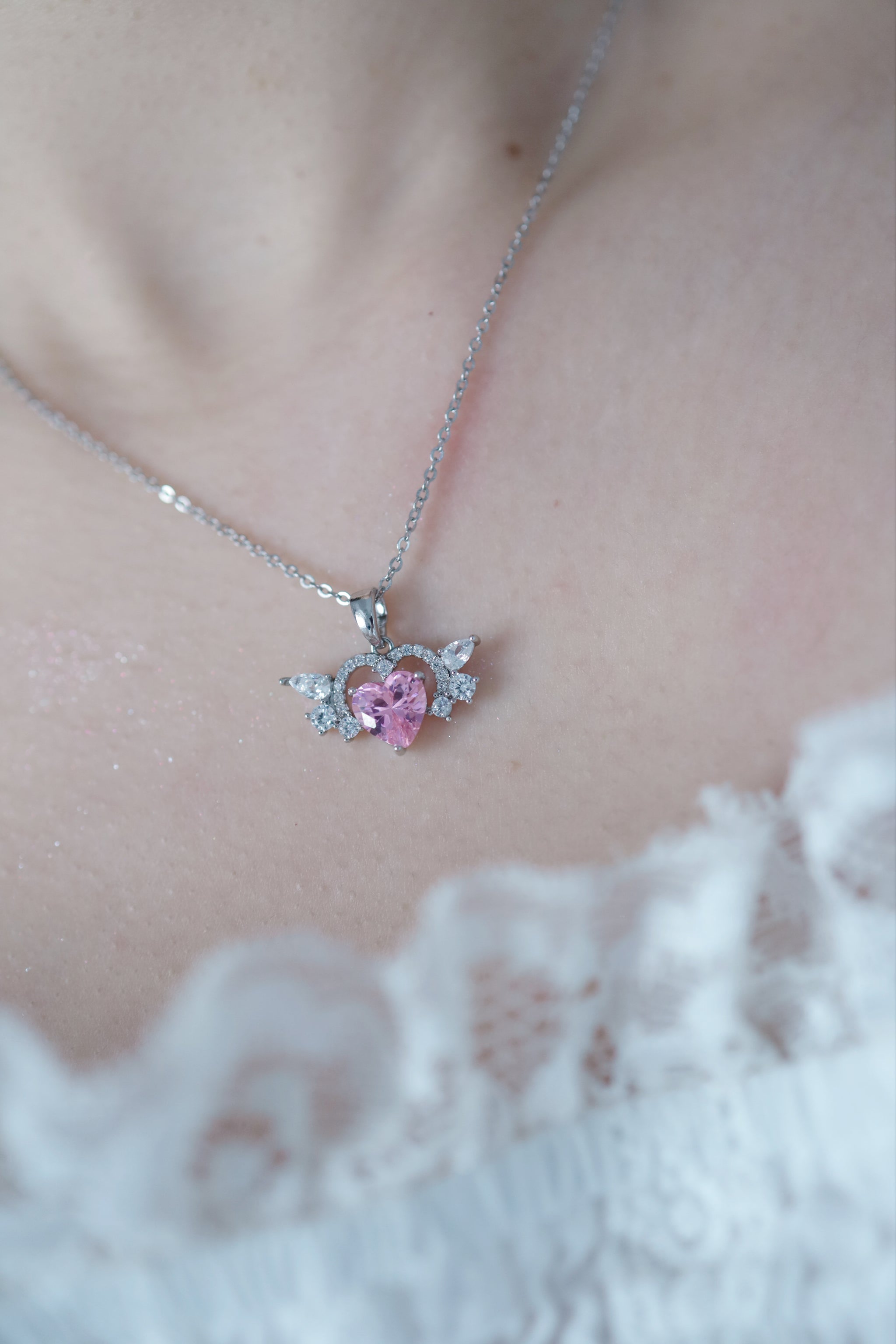 Heavenly Heart ネックレス