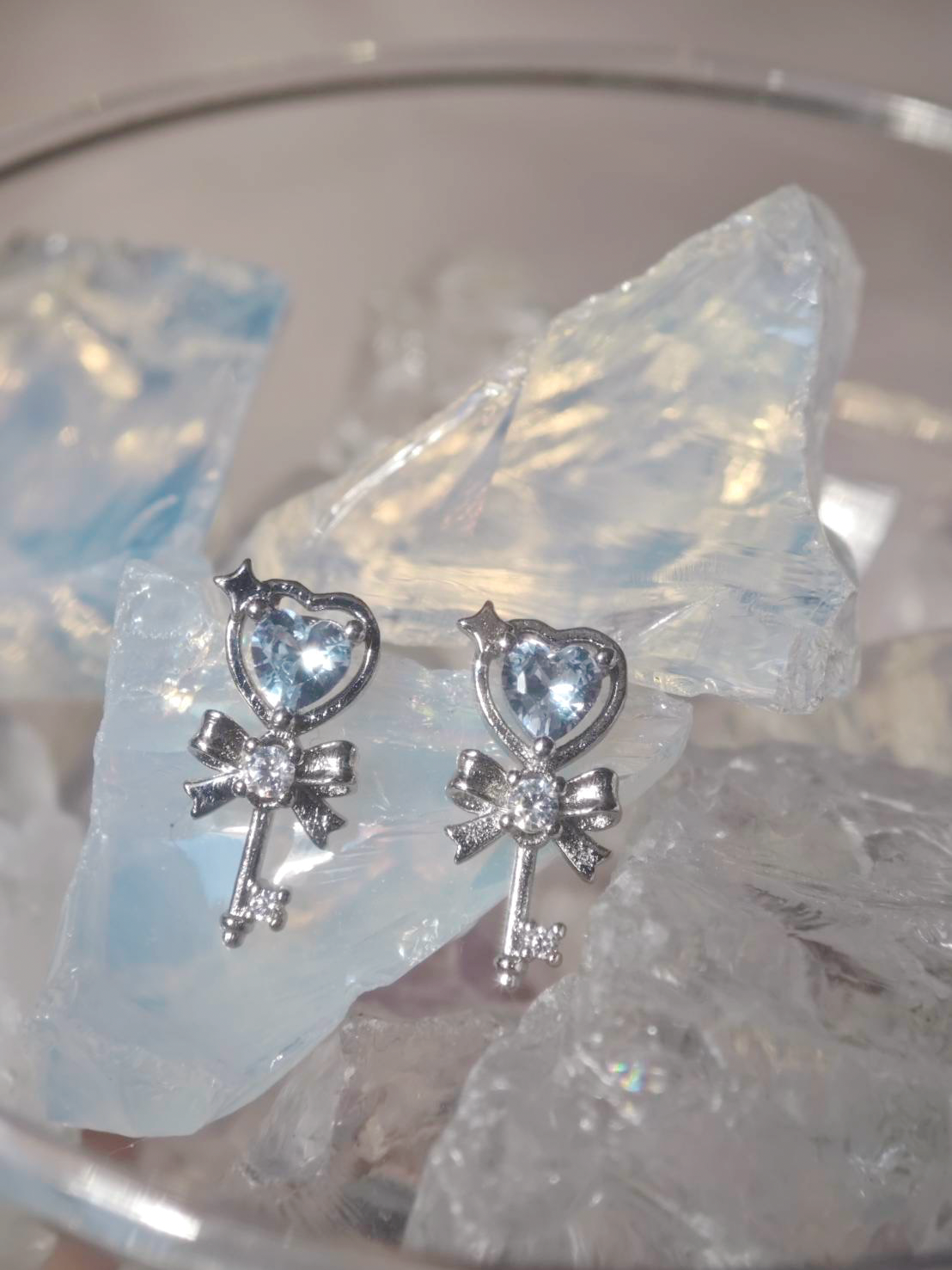 Ribbon Heart Key ピアス