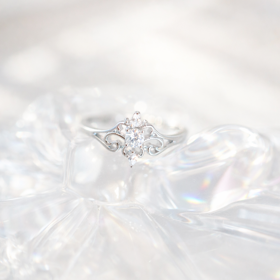 Crystal Tiara リング