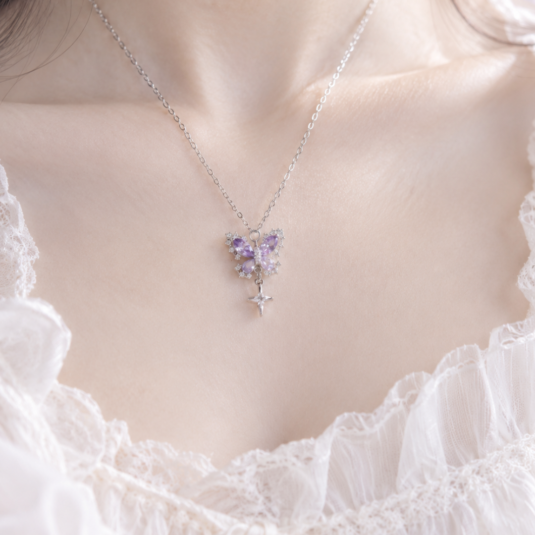 Mystic Butterfly ネックレス